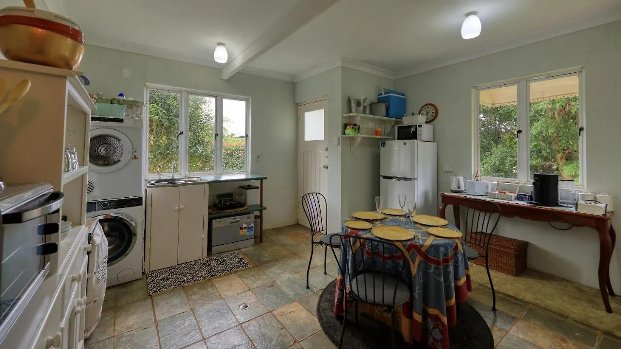 Mitta Glen Guesthouse Flaxton Guest house